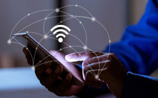 From Deployment to Insights: Meraki MR Wireless Solutions
